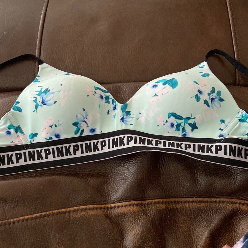 Pink wireless bra size 32b